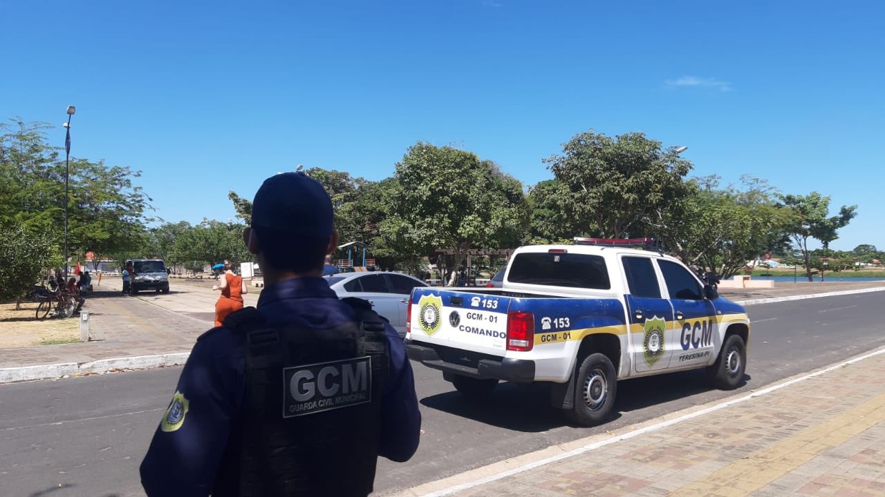 Guarda Municipal dispersa aglomeração no Parque Lagoas do Norte